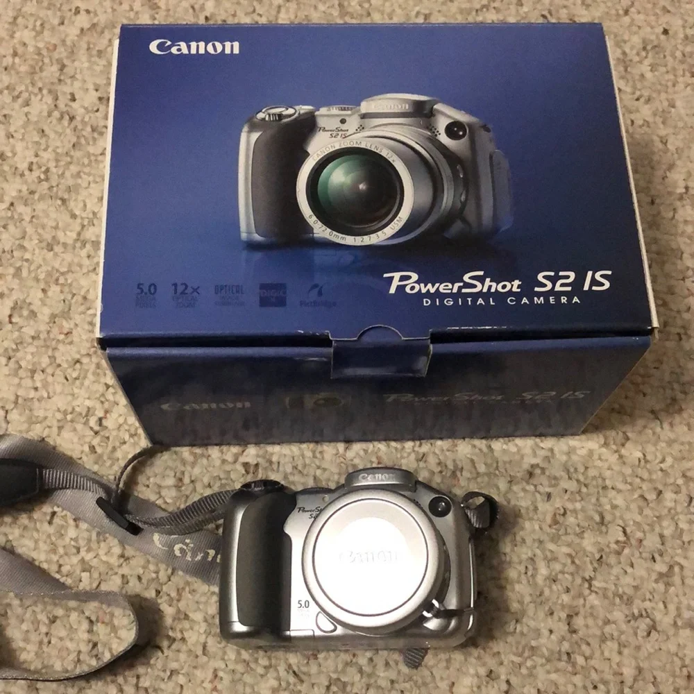Canon Power Shot S2 IS digital camera